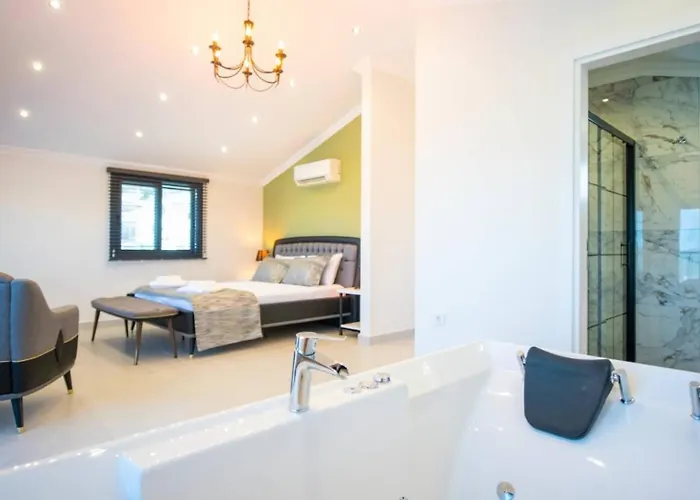 Villa Oludeniz 3 Bedroom - 8986 *